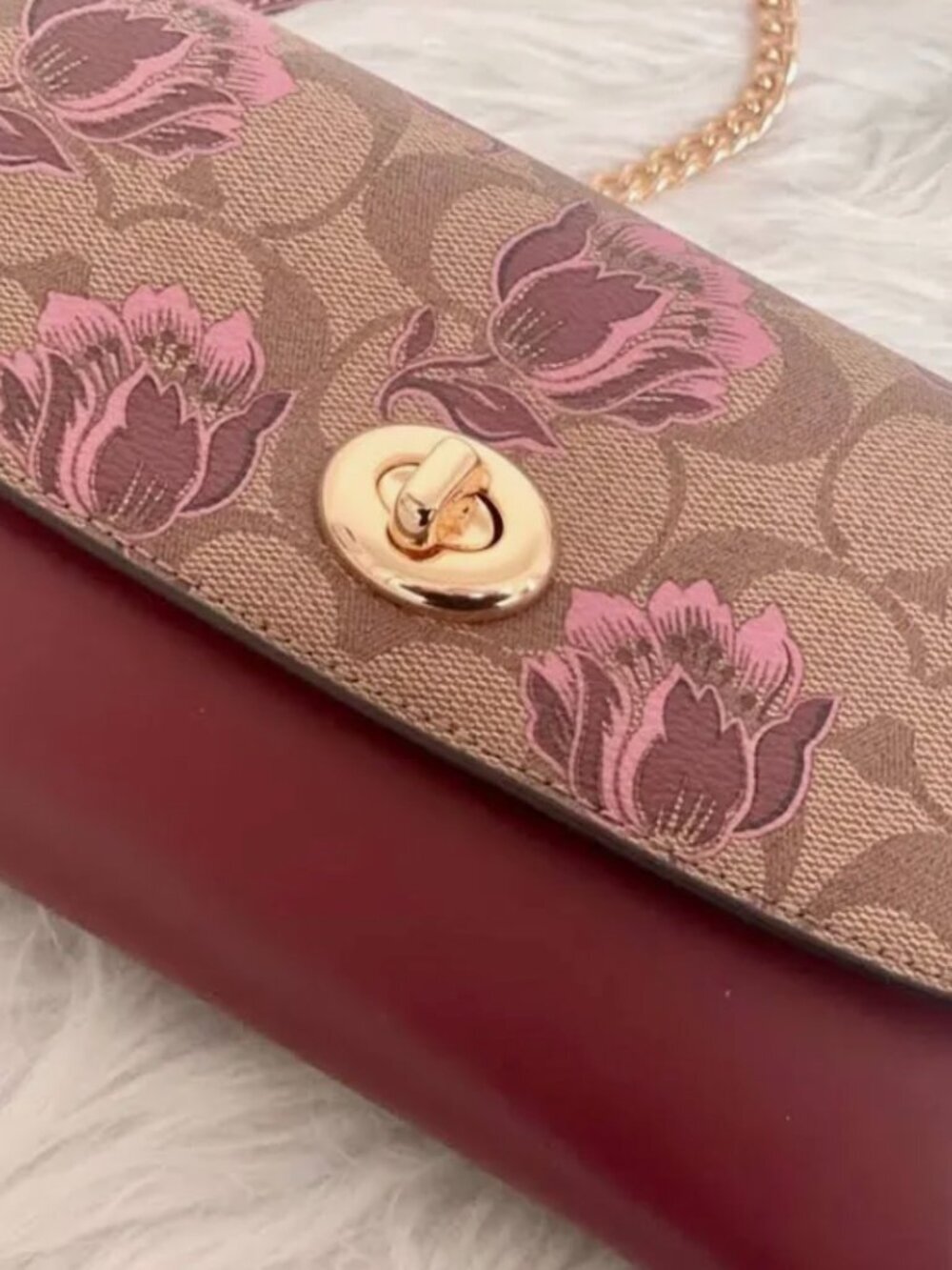 Coach Desert Tulip Print Chain Crossbody - Picture 4 of 6